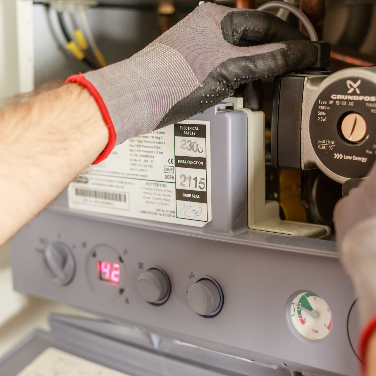 ¿Aprendiendo de energía solar? Conoce de manera sencilla cómo funciona un sistema de generación de energía solar